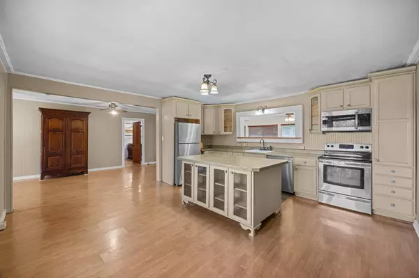 815 Kuulei St, Haiku, HI 96708