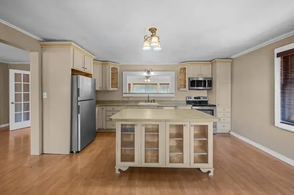 815 Kuulei St, Haiku, HI 96708