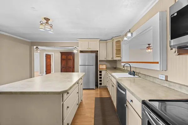 815 Kuulei St, Haiku, HI 96708