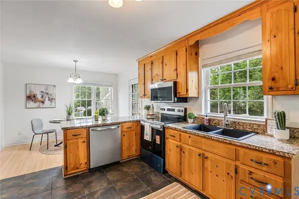 5003 Wiltstaff CT, Midlothian, VA 23112