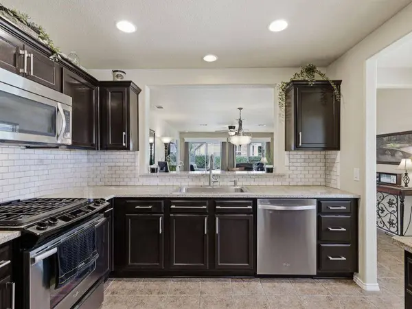 7975 Estancia Drive, Frisco, TX 75036