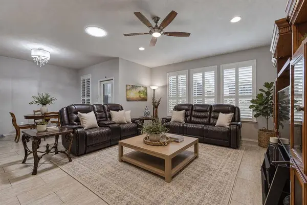 2204 Cane Hill Drive, Frisco, TX 75036