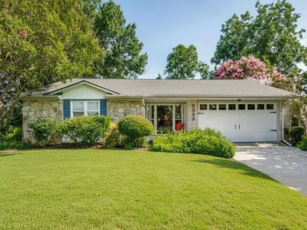 3032 Hollandale Lane, Farmers Branch, TX 75234