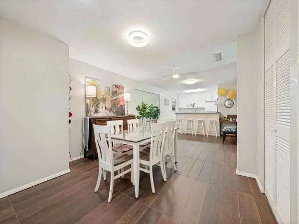 3032 Hollandale Lane, Farmers Branch, TX 75234