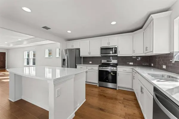 108 Sleepy Willow Lane, Mckinney, TX 75071