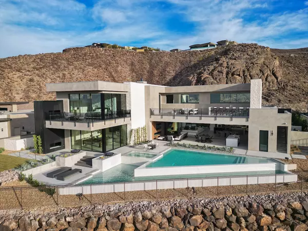  Las Vegas Luxury Real Estate Outlook: What to Expect in 2025,Chakits Krulsawat