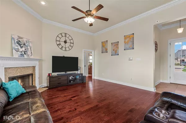 657 Alder Lane, Bossier City, LA 71111