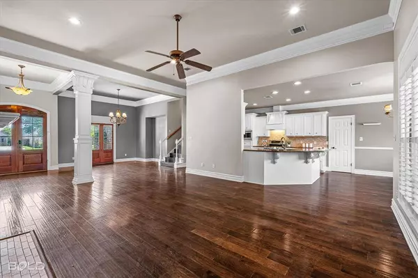 6021 Parliament Drive, Bossier City, LA 71111