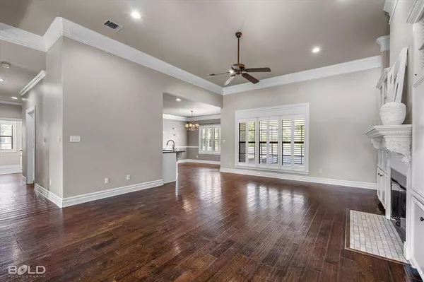 6021 Parliament Drive, Bossier City, LA 71111