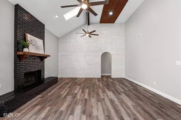 333 Greenacres Boulevard, Bossier City, LA 71111