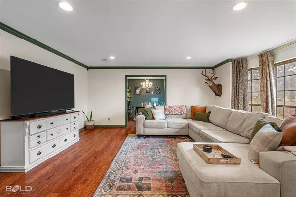 521 Dunmoreland Drive, Shreveport, LA 71106