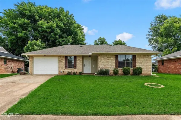 5505 E Meadow Drive, Bossier City, LA 71112