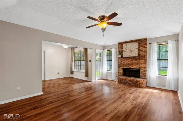 5505 E Meadow Drive, Bossier City, LA 71112