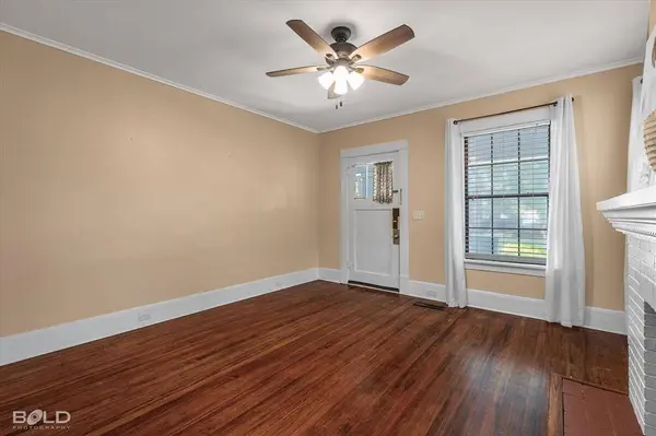724 College Street, Shreveport, LA 71104