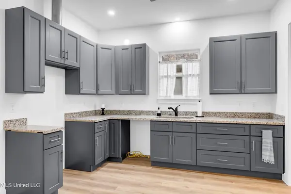 804 Lafayette Ave, Pascagoula, MS 39567-6422