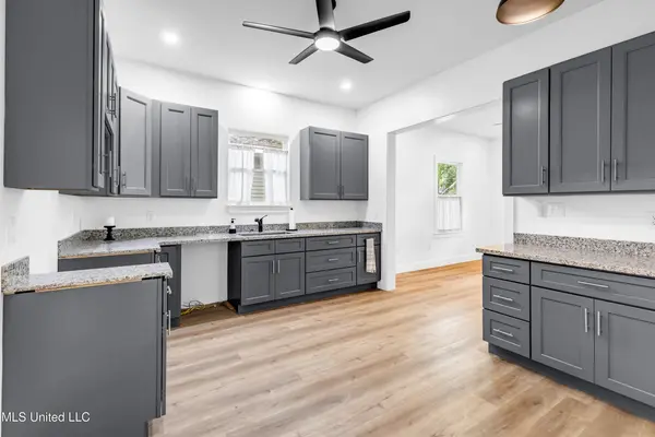 804 Lafayette Ave, Pascagoula, MS 39567-6422