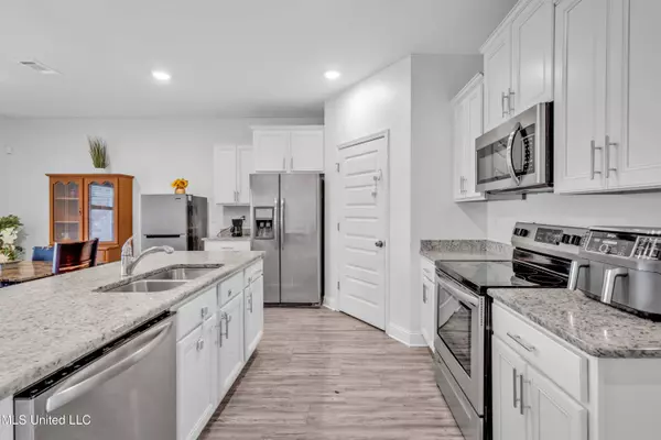 18224 Big Leaf Drive, Gulfport, MS 39503