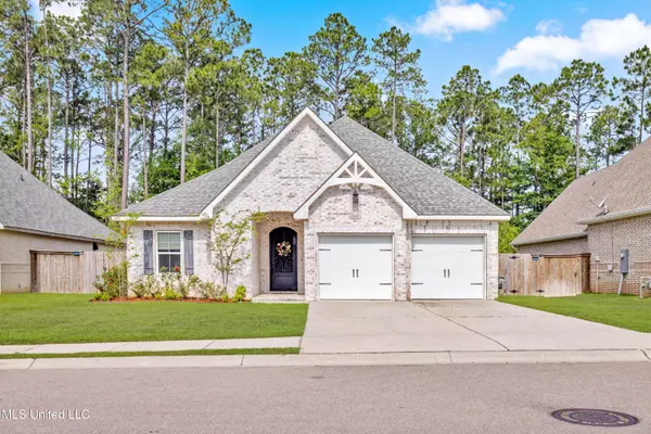 6253 Cypress Lane, Biloxi, MS 39532