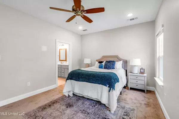 6253 Cypress Lane, Biloxi, MS 39532