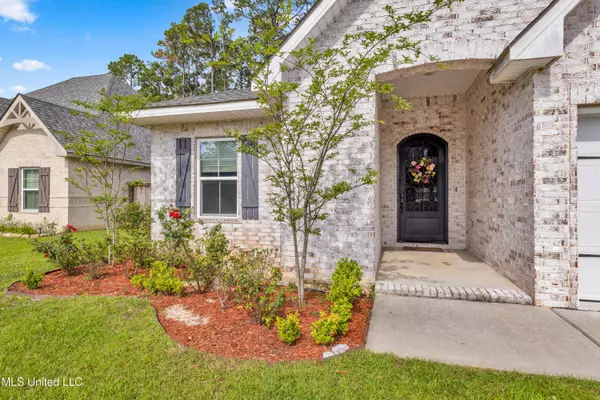 6253 Cypress Lane, Biloxi, MS 39532