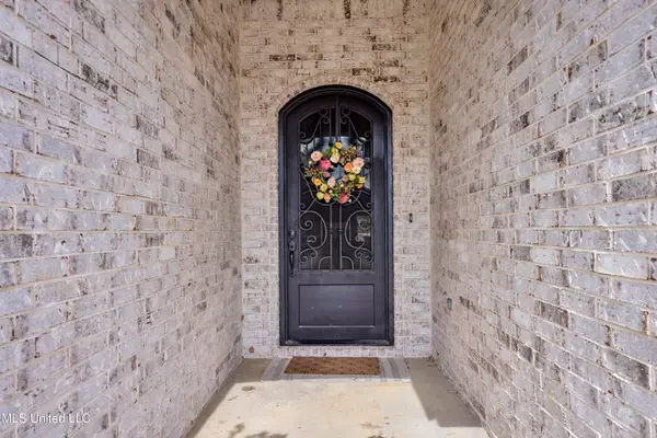 6253 Cypress Lane, Biloxi, MS 39532