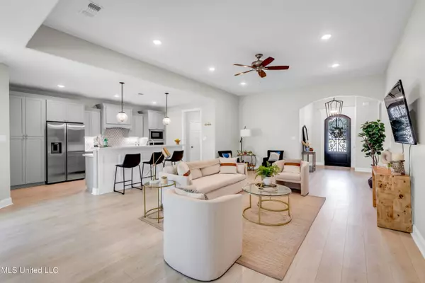 6253 Cypress Lane, Biloxi, MS 39532