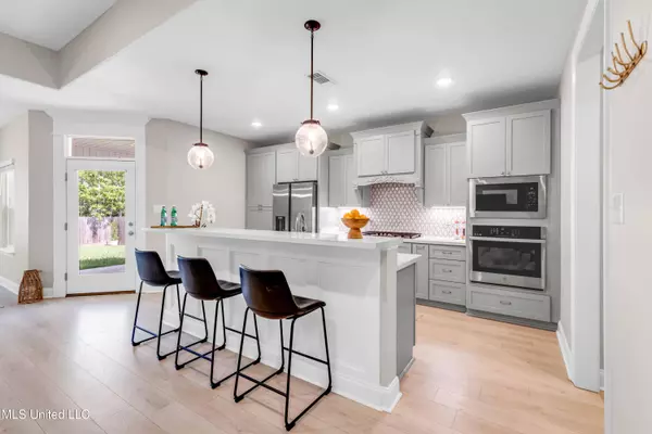 6253 Cypress Lane, Biloxi, MS 39532