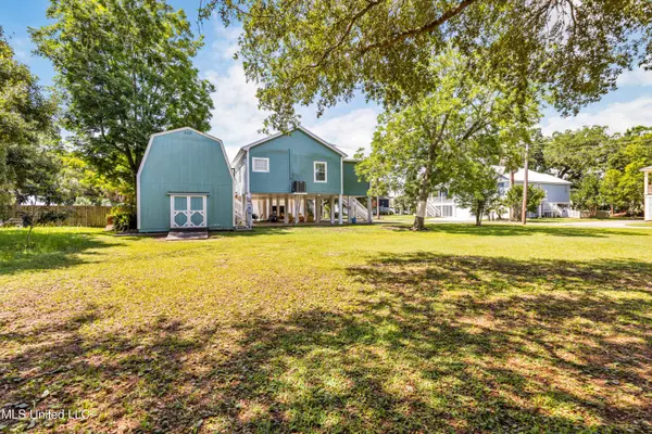 112 Vista Drive, Pass Christian, MS 39571