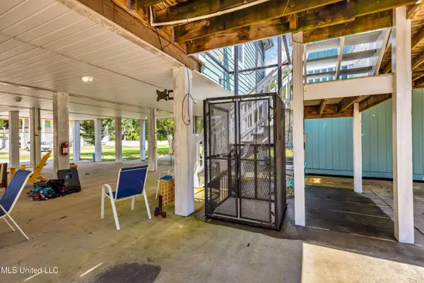 112 Vista Drive, Pass Christian, MS 39571