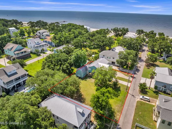 112 Vista Drive, Pass Christian, MS 39571