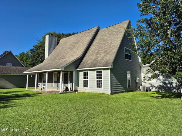 404 Kensington Drive, Hattiesburg, MS 39402