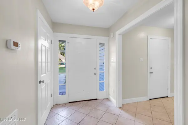 7829 Alawai Avenue, Diamondhead, MS 39525