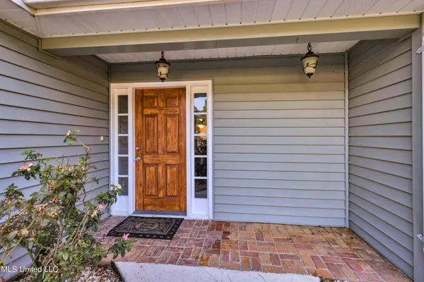 7829 Alawai Avenue, Diamondhead, MS 39525