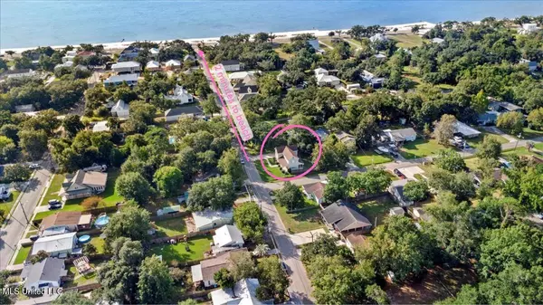134 Ocean Wave Avenue, Long Beach, MS 39560