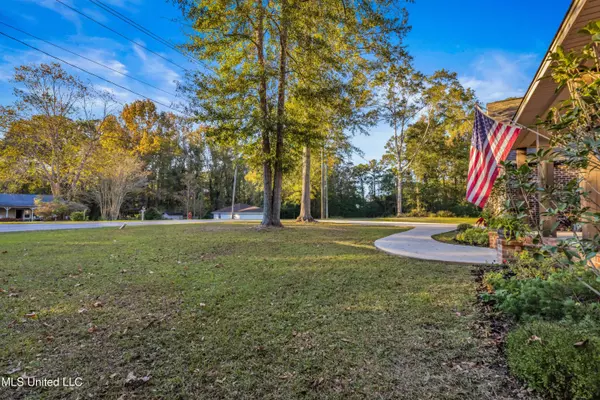 88 Rock Hill Road, Sumrall, MS 39482