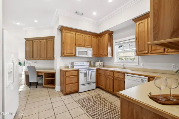 6516 Koula Drive, Diamondhead, MS 39525