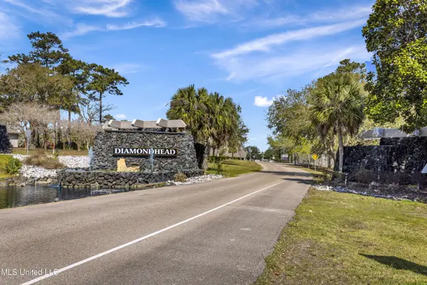 6516 Koula Drive, Diamondhead, MS 39525