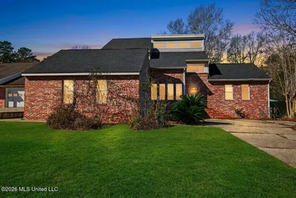 9922 Honalo Place, Diamondhead, MS 39525