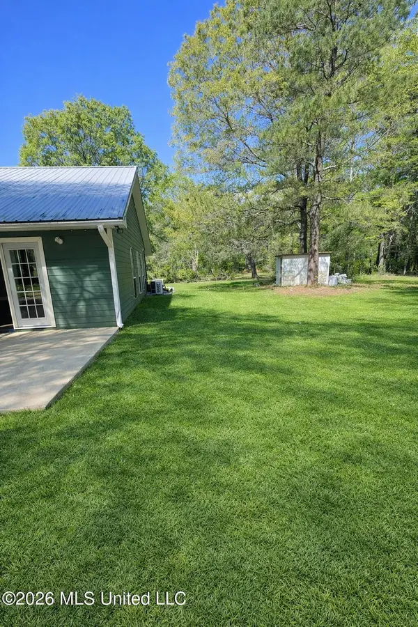 1146 Johnston Chapel Road, Summit, MS 39666