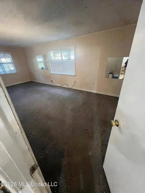 916 E Birch Drive, Gulfport, MS 39503