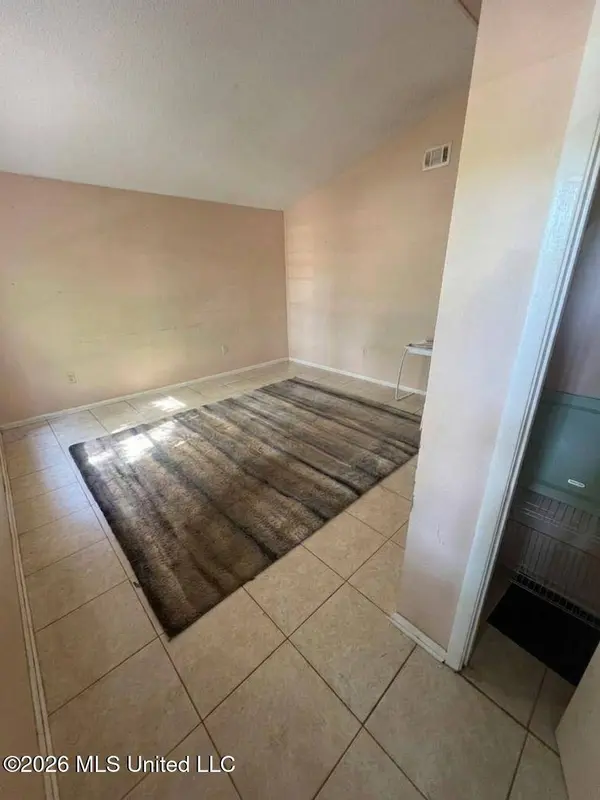 916 E Birch Drive, Gulfport, MS 39503