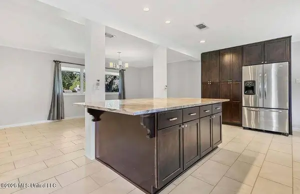 223 Woodbine, Gulfport, MS 39507