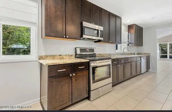223 Woodbine, Gulfport, MS 39507