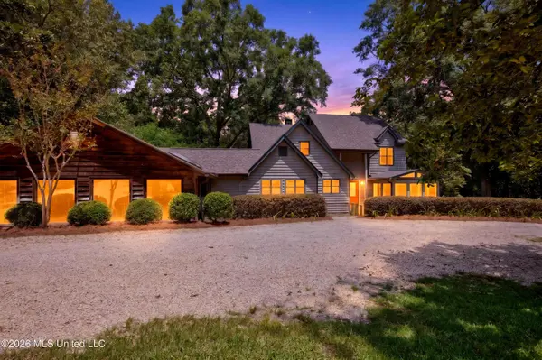 315 Buccaneer Drive, Hattiesburg, MS 39402