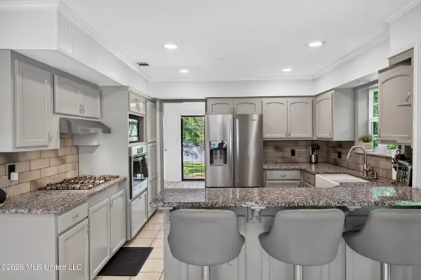 315 Buccaneer Drive, Hattiesburg, MS 39402