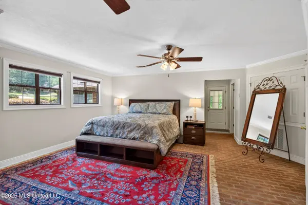 315 Buccaneer Drive, Hattiesburg, MS 39402