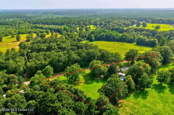 75 Odis Myrick Road, Poplarville, MS 39470