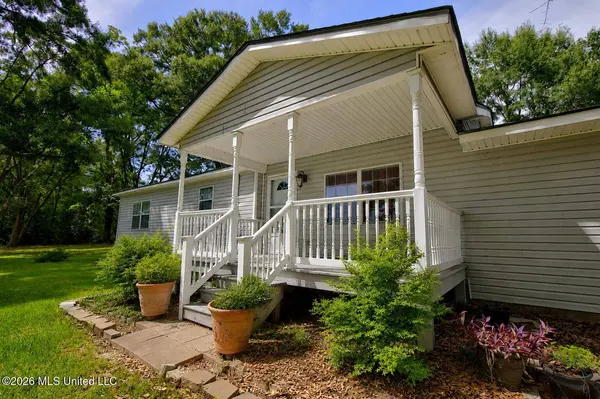 75 Odis Myrick Road, Poplarville, MS 39470