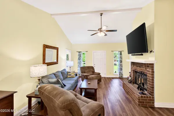 19102 W Honey Branch Road, Saucier, MS 39574