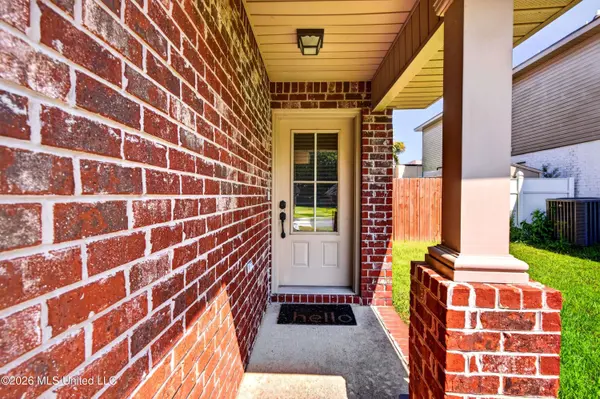 16994 Palm Ridge Drive, D'iberville, MS 39540